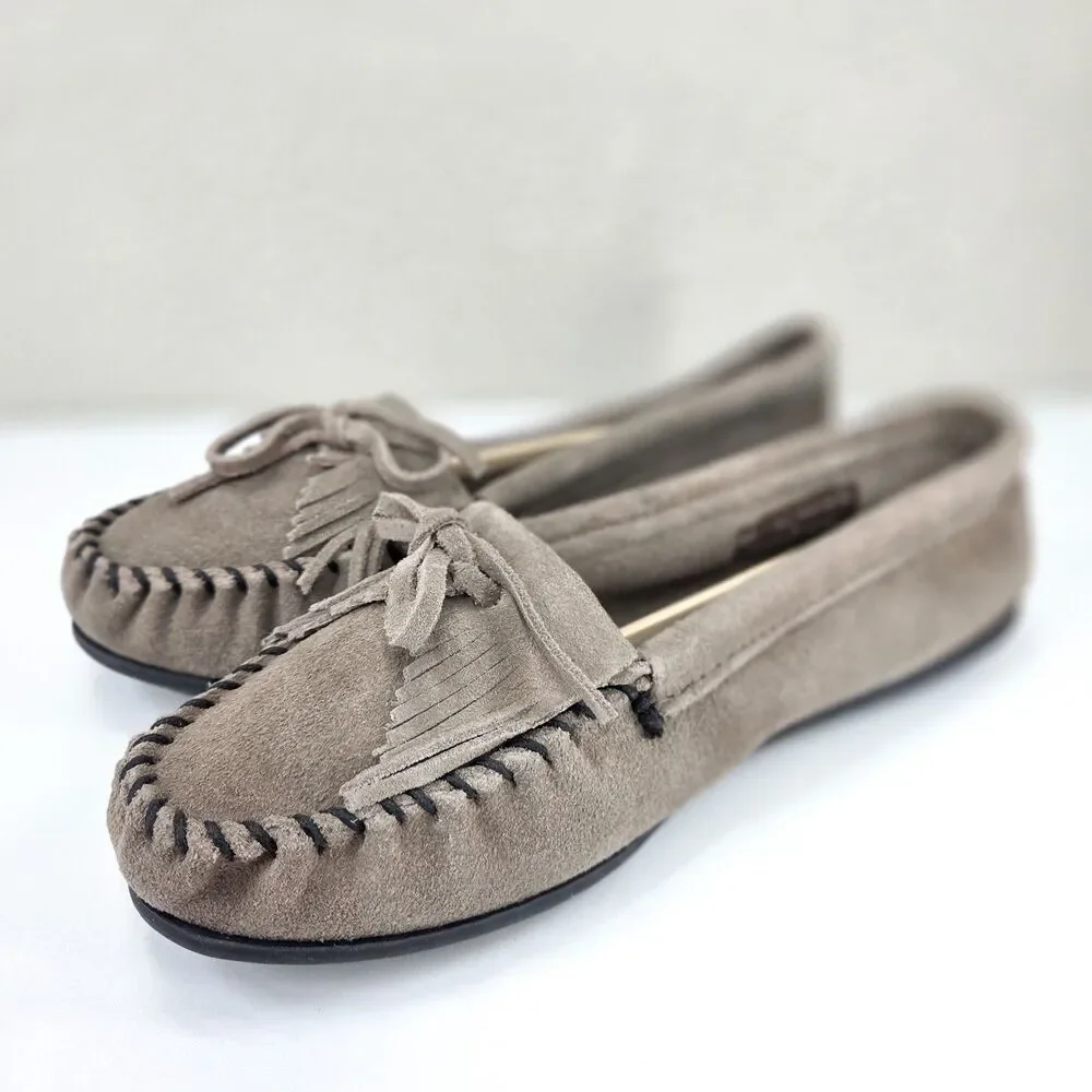 Minnetonka Kilty Hardsole Moccasins Women’s Size 8.5 Grey Suede 401T New
